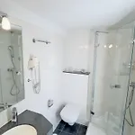 Schnehagen מלון 3*