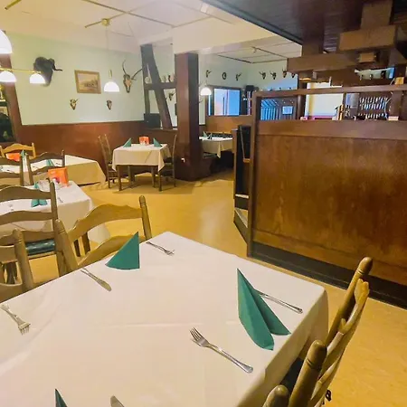 Schnehagen فندق 3*